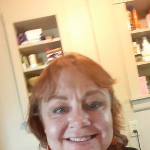 Meet your Posher, Karrie